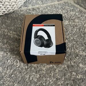 Plantronics Voyager 8200 UC Noise cancelling Headphone Bluetooth - Black